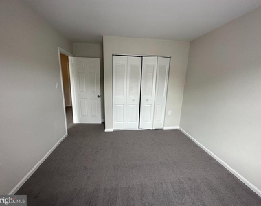 7822 Brookview Court - Photo Thumbnail 20