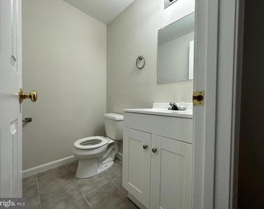 7822 Brookview Court - Photo Thumbnail 26
