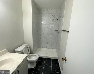 7822 Brookview Court - Photo Thumbnail 16