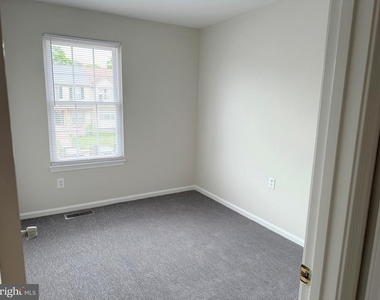 7822 Brookview Court - Photo Thumbnail 21