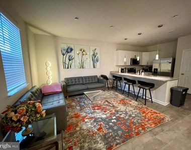 158 Allison Drive - Photo Thumbnail 6