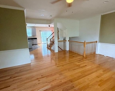 21784 Oakville Terrace - Photo Thumbnail 4