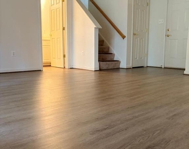 21784 Oakville Terrace - Photo Thumbnail 21