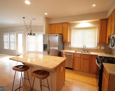 20940 Cox Mills Court - Photo Thumbnail 4