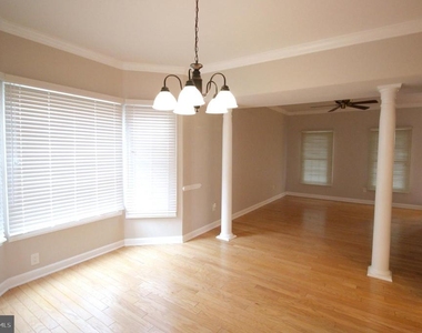 20940 Cox Mills Court - Photo Thumbnail 9