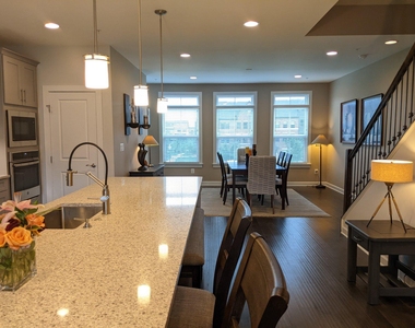 43349 Stadium Terrace - Photo Thumbnail 13