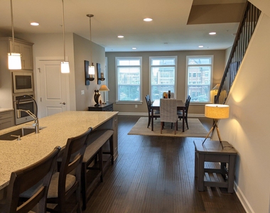 43349 Stadium Terrace - Photo Thumbnail 7