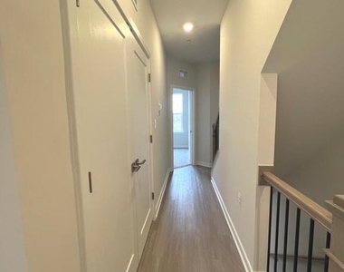 22782 Hanson Overlook Terrace - Photo Thumbnail 21