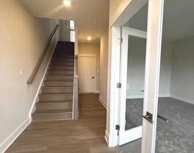 22782 Hanson Overlook Terrace - Photo Thumbnail 2
