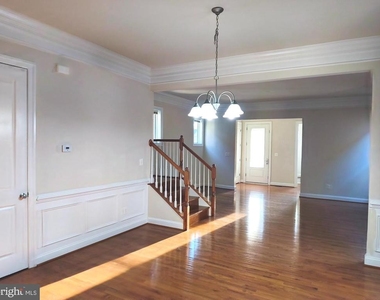 20792 Exchange Street - Photo Thumbnail 2