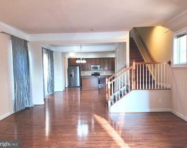 20792 Exchange Street - Photo Thumbnail 3