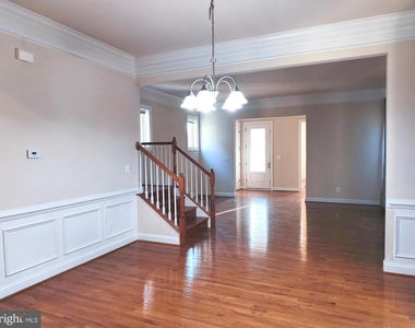 20792 Exchange Street - Photo Thumbnail 6