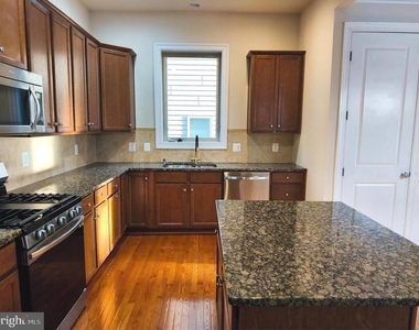 20792 Exchange Street - Photo Thumbnail 18