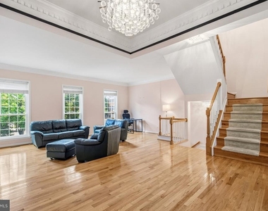 20866 Trinity Square - Photo Thumbnail 18