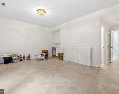 20866 Trinity Square - Photo Thumbnail 5