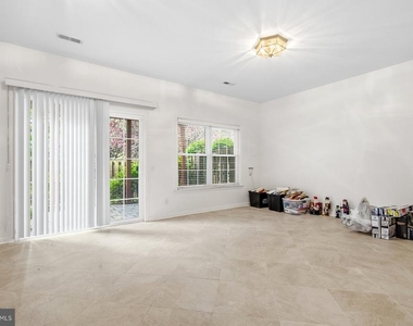 20866 Trinity Square - Photo Thumbnail 4