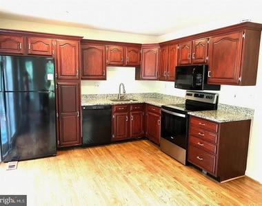11951 Heathcote Court - Photo Thumbnail 5