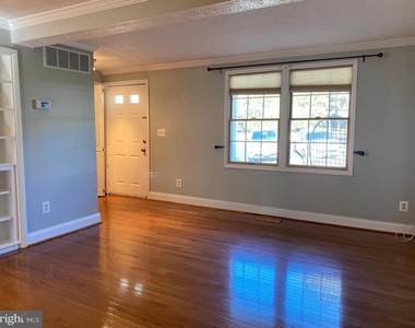 1666 Barnstead Drive - Photo Thumbnail 8