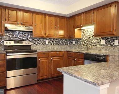 14126 Red River Drive - Photo Thumbnail 4