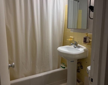1121 Arlington Boulevard - Photo Thumbnail 12