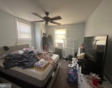 6250 Erdrick Street - Photo Thumbnail 4