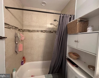 6250 Erdrick Street - Photo Thumbnail 5