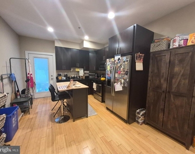 2544 Montrose Street - Photo Thumbnail 4