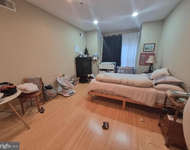2544 Montrose Street - Photo Thumbnail 16