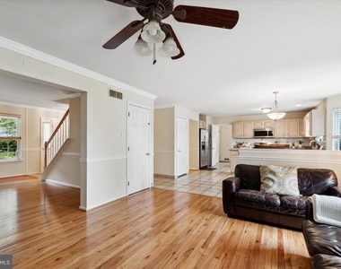 201 Pine Avenue - Photo Thumbnail 8