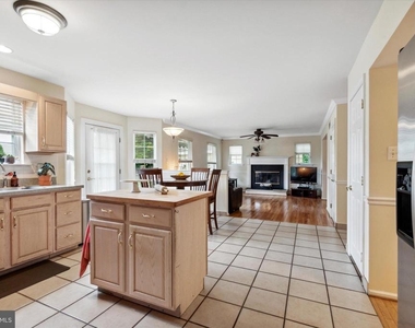 201 Pine Avenue - Photo Thumbnail 13