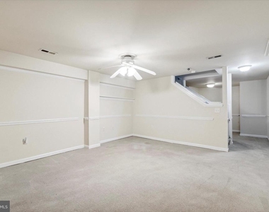 201 Pine Avenue - Photo Thumbnail 23