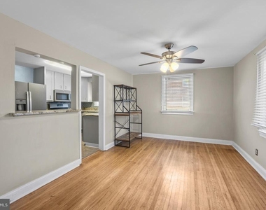 816 Laurel Road - Photo Thumbnail 6