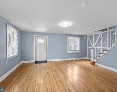 816 Laurel Road - Photo Thumbnail 5