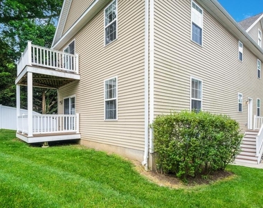 831 N Jackson Street - Photo Thumbnail 21