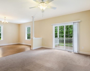 831 N Jackson Street - Photo Thumbnail 9