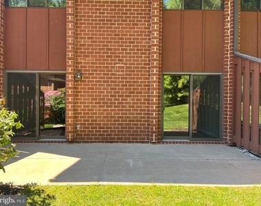 306 Worthington Drive - Photo Thumbnail 23