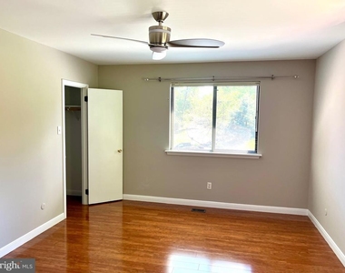 306 Worthington Drive - Photo Thumbnail 8