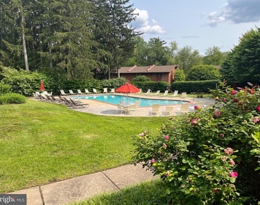 306 Worthington Drive - Photo Thumbnail 25