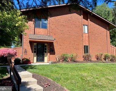 306 Worthington Drive - Photo Thumbnail 1