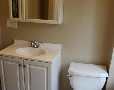 33 S Lafayette Avenue - Photo Thumbnail 15