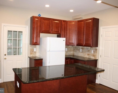 33 S Lafayette Avenue - Photo Thumbnail 5