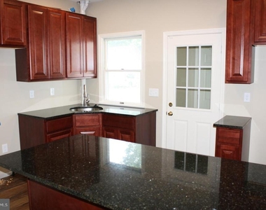 33 S Lafayette Avenue - Photo Thumbnail 7
