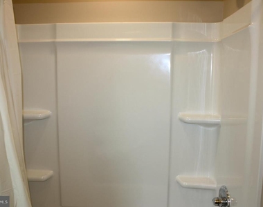 33 S Lafayette Avenue - Photo Thumbnail 14