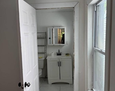 30 Jersey Street - Photo Thumbnail 4