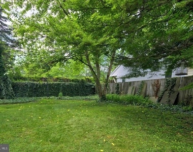 14 W Delaware Avenue - Photo Thumbnail 30