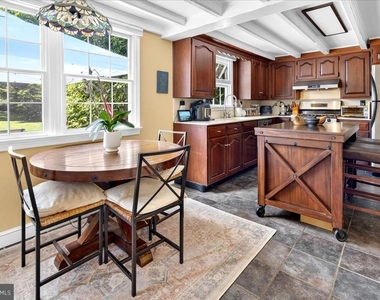 14 W Delaware Avenue - Photo Thumbnail 12