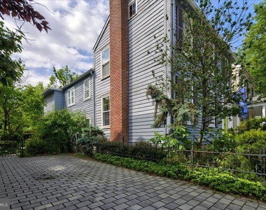 14 W Delaware Avenue - Photo Thumbnail 2