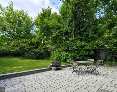 14 W Delaware Avenue - Photo Thumbnail 33