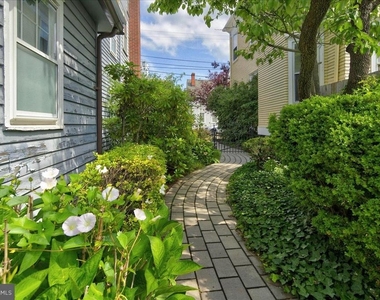 14 W Delaware Avenue - Photo Thumbnail 34