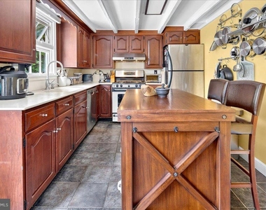 14 W Delaware Avenue - Photo Thumbnail 13